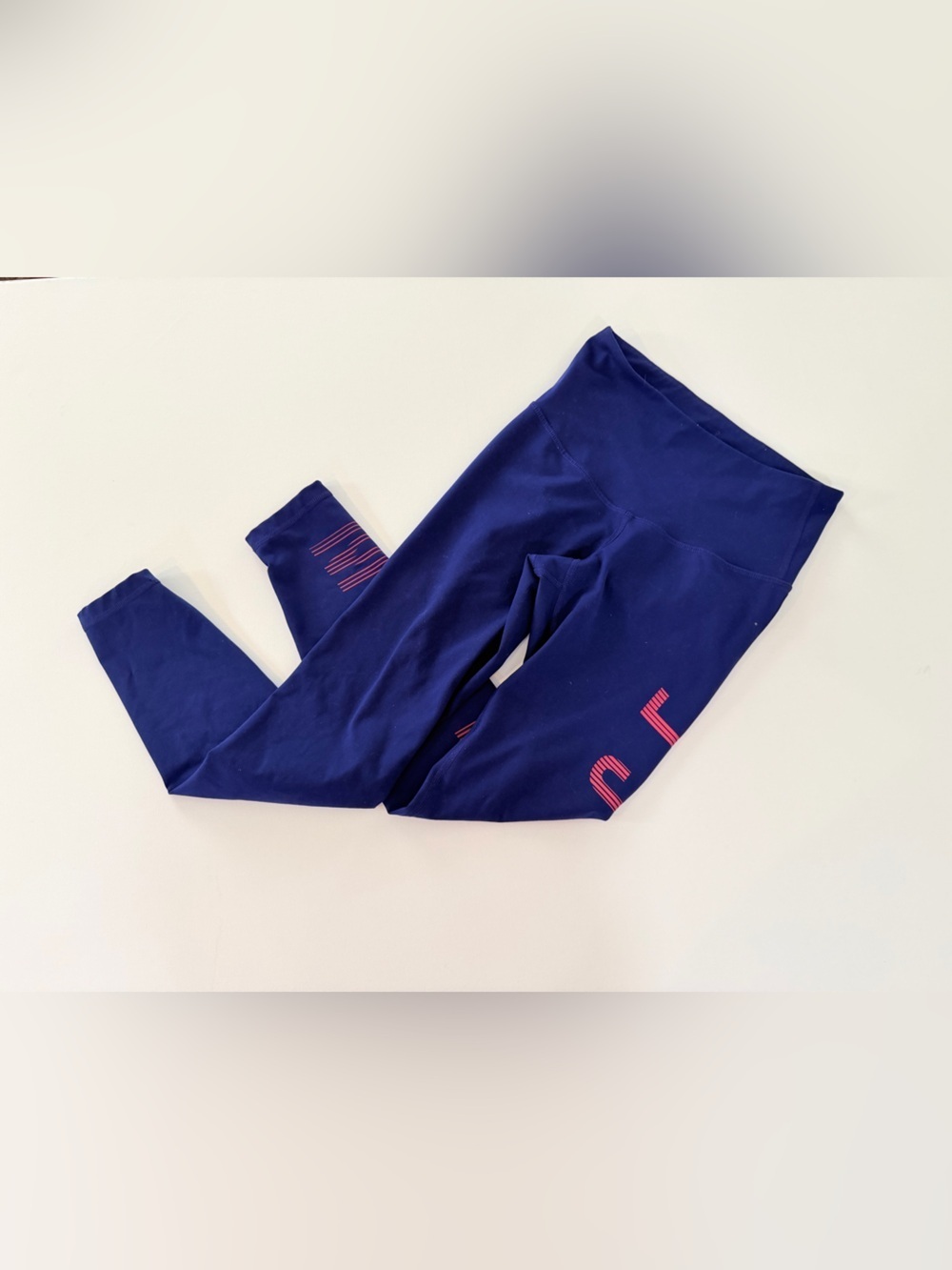 Old Navy Active High-Waist Navy Leggings with Pink “My Pace” Accent